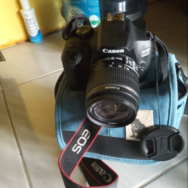 KAMERA CANON EOS1300D Preloved/seken free tas kecil dan tas besar ransel
