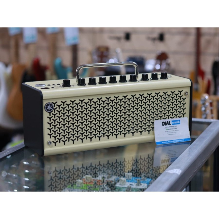Yamaha THR10II- 2x3 20Watt Modeling Combo - Ampli Gitar Elek