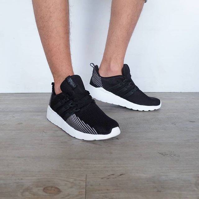 Adidas questar flow black white original