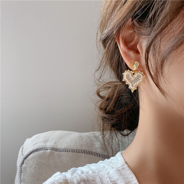 Anting 925 Silver Needle Bentuk Hati Aksen Mutiara Berlian Gaya Korea Elegan Untuk Wanita