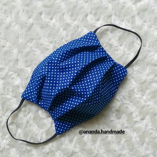 Masker Kain Lipit Polkadot Biru Tua