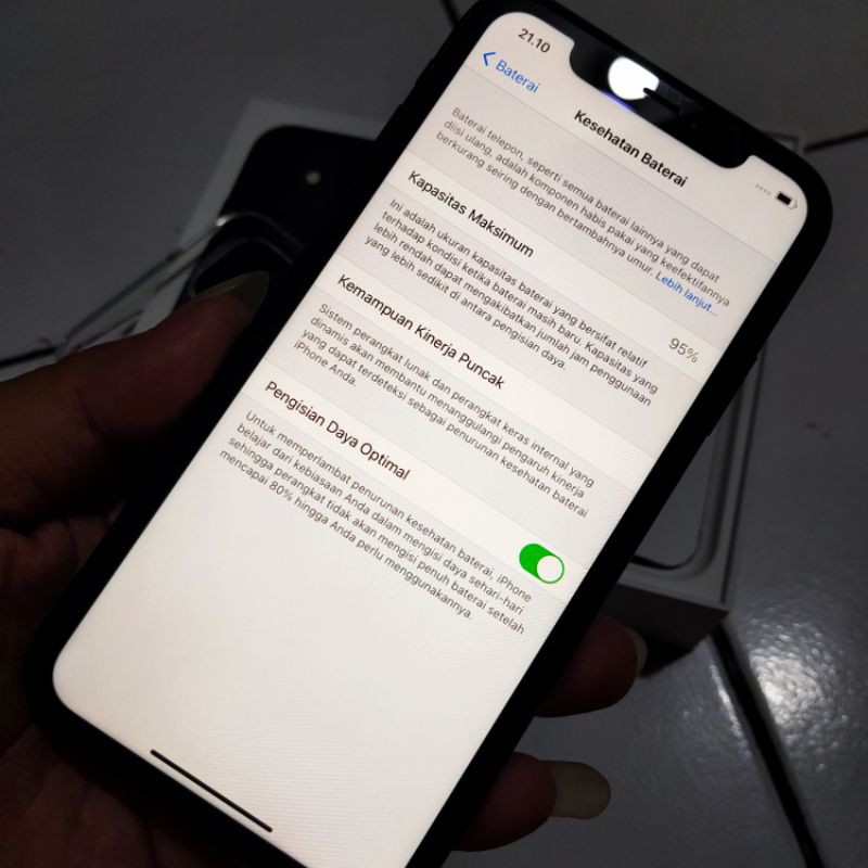 iPhone 11 128GB second ex garansi resmi ibox indonesia