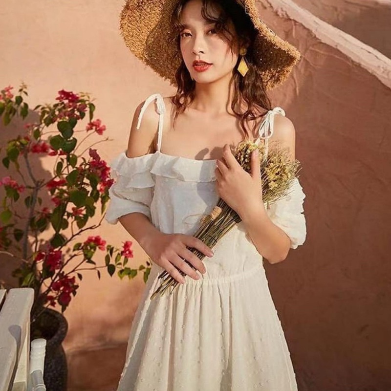 dress putih panjang sabrina dengan tali di pundak lapis furing CODE TG881