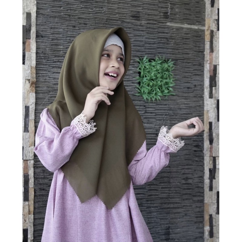 HIJAB SEGIEMPAT KIDS / HIJAB ANAK ABG / BELLASQUARE ANAK / JILBAB ANAK / KERUDUNG ANAK / HIJAB POLOS