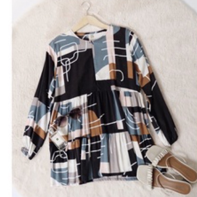 JENNA BLOUSE BLACK VANILLA HIJAB