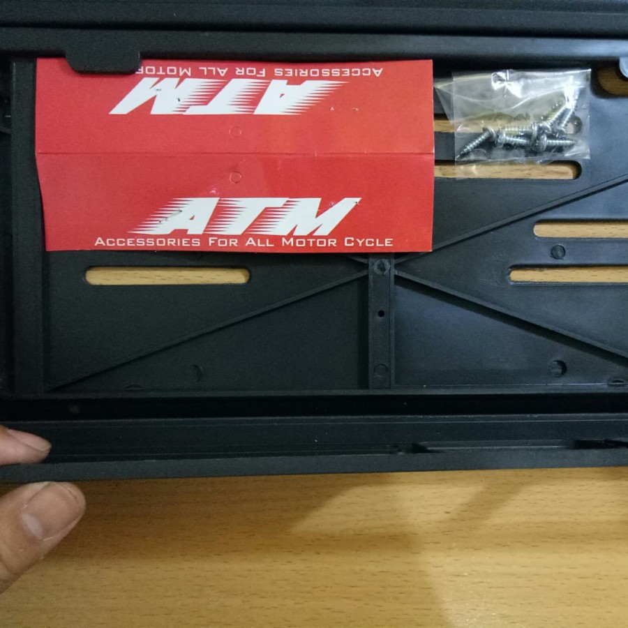 Dudukan Tatakan Cover Pelat Nomer Tatakan Plat Nomor Motor Rumah Plat Nomor Motor Astra Hitam ATM