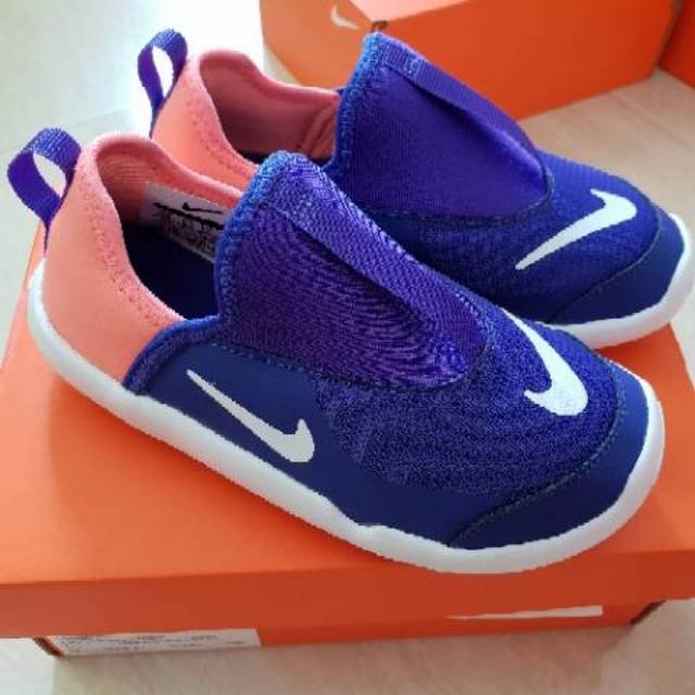  NIKE  Slip  on LIL SWOOSH SEPATU  ANAK  ORIGINAL Shopee 