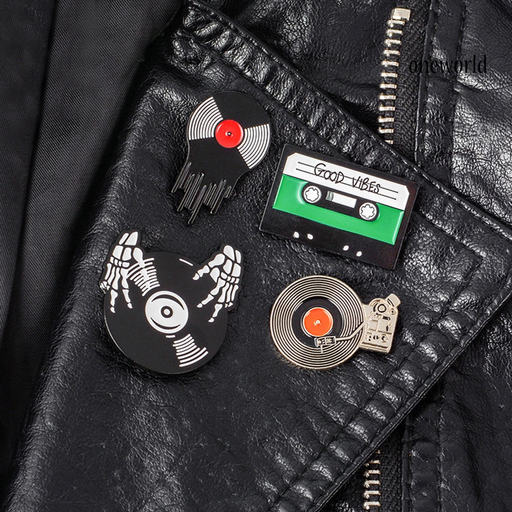 OW@ Retro Phonograph Recording Cassette Tape Vinyl Record Brooch Pin Jacket Badge