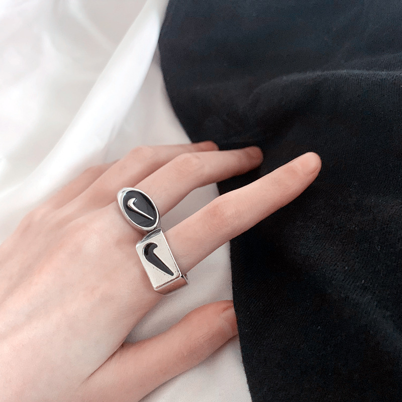 Cincin Jari Telunjuk Desain Simbol Gaya Hip Hop Gothic Untuk Pasangan