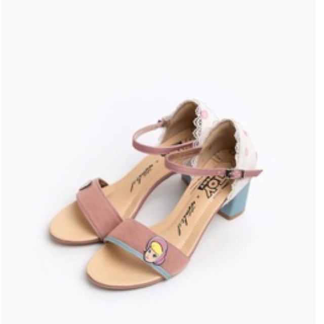 Ittaherl Toy story My Bo 60mm blockheels sz 39