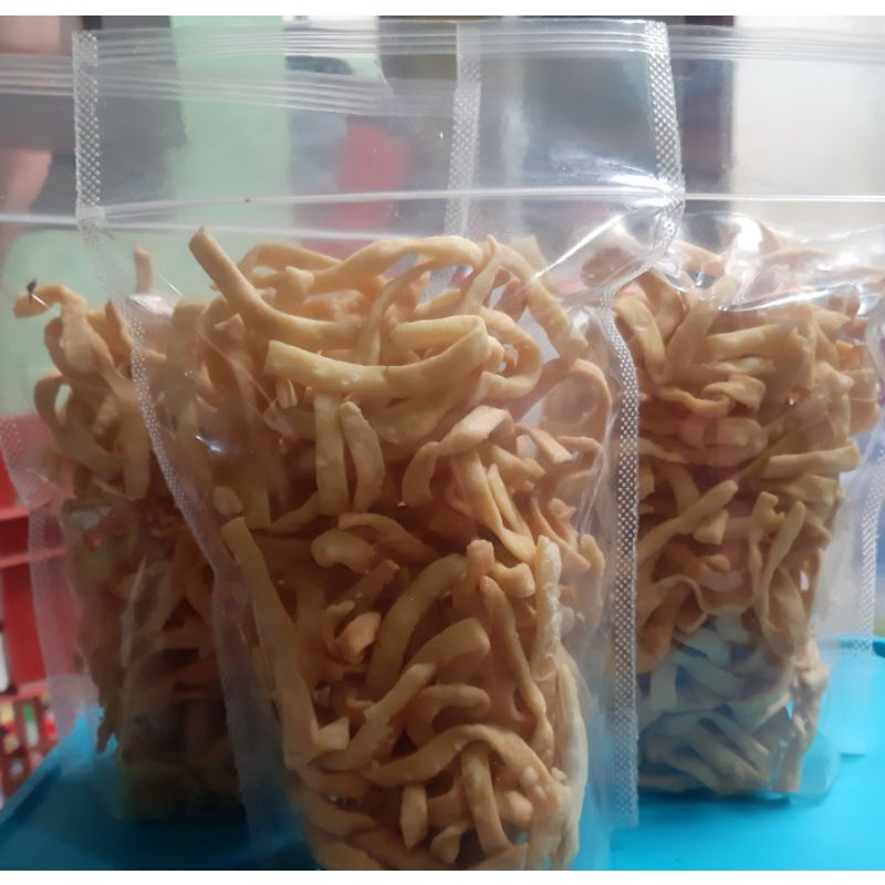 

stik bawang gurih renyah 250 gram