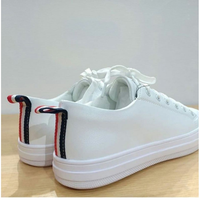 Sepatu pria Greenlight