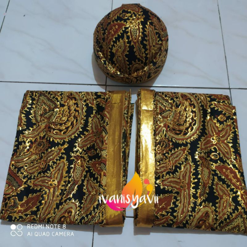 Set Jarik + Blangkon Pengantin, Motif Semen Renteng