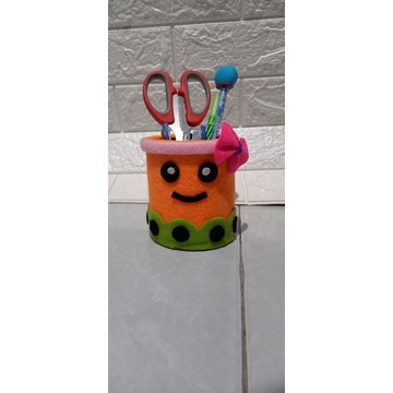 

Tempat pensil BOBA