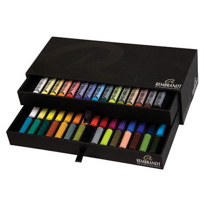 

rembrandt soft pastel general selection 30 half length +15 full length