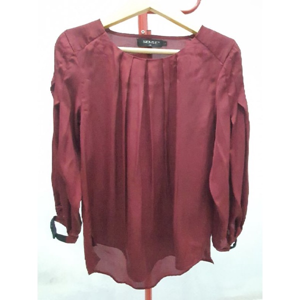 blouse merah maroon