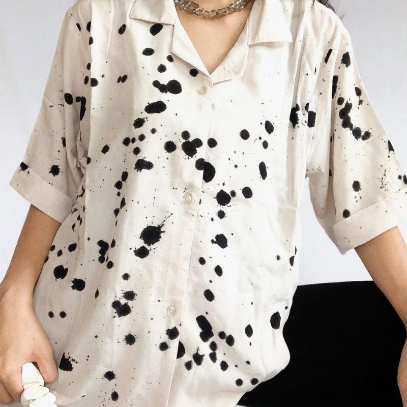 Kain Shibori Rayon dasar putih totol hitam