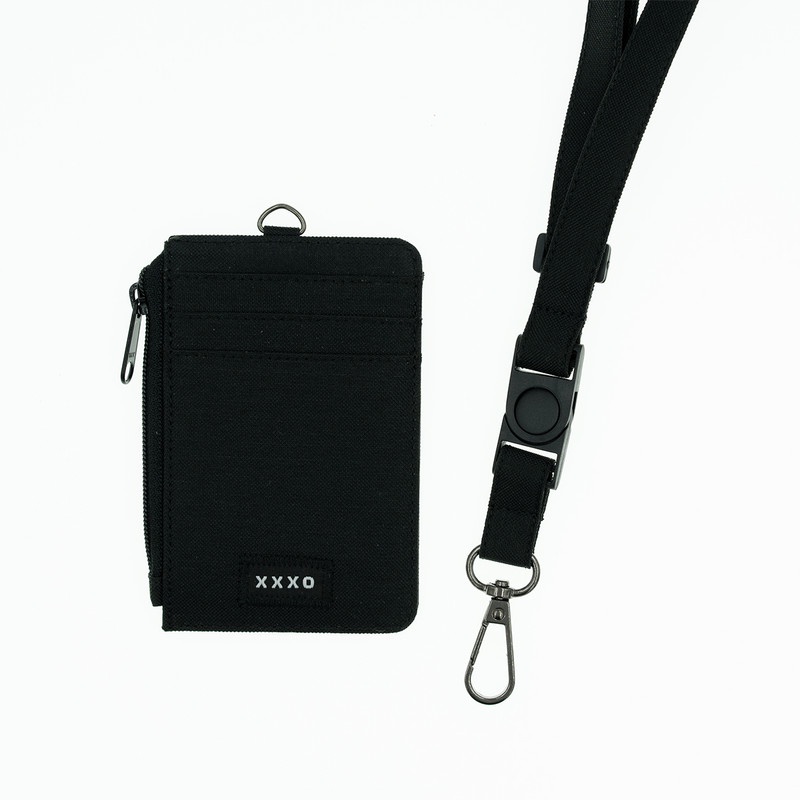 

id card holder zipper xxxo 1