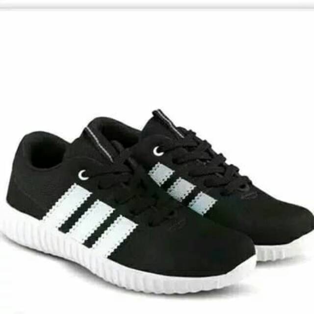 SEPATU SEKOLAH  :SMA /KULIAH. PRIA/WANITA.