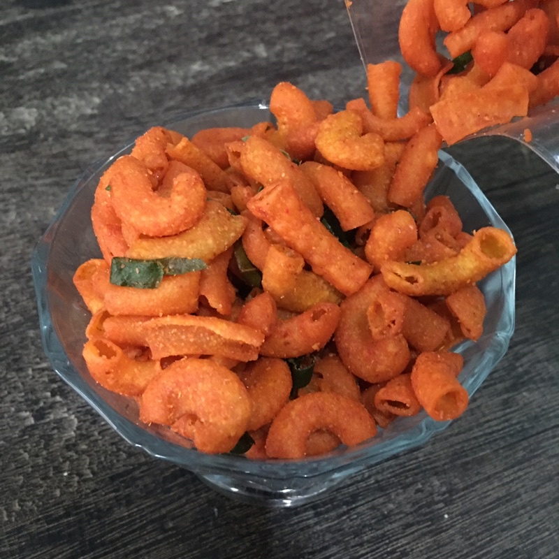 

Makaroni hot daun jeruk