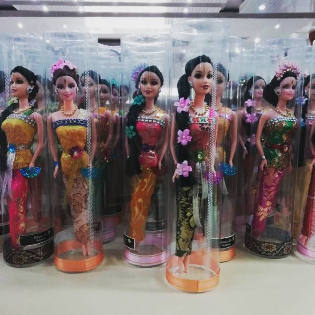 Pajangan Barbie Cewek Adat Bali