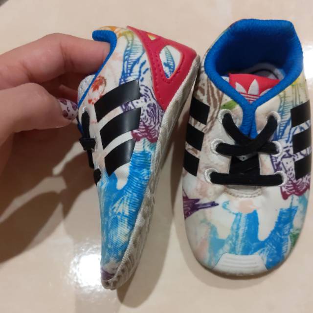 Sepatu bayi Prewalker adidas unisex  - PRELOVED