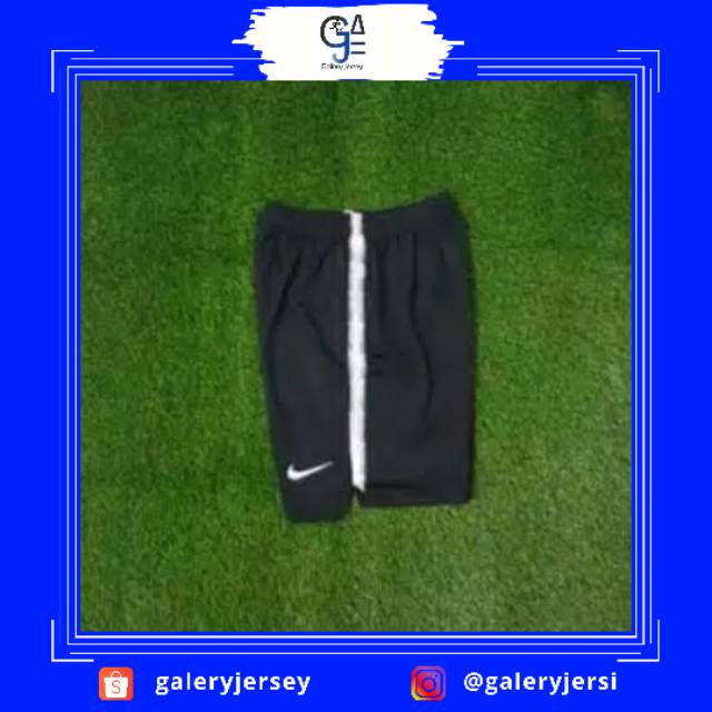 CELANA / KOLOR PRIA DAN WANITA NIKE - HITAM