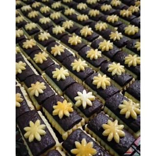 Cetakan cookies choco stik (kotak bergerigi) & 4pcs plunger bunga daisy