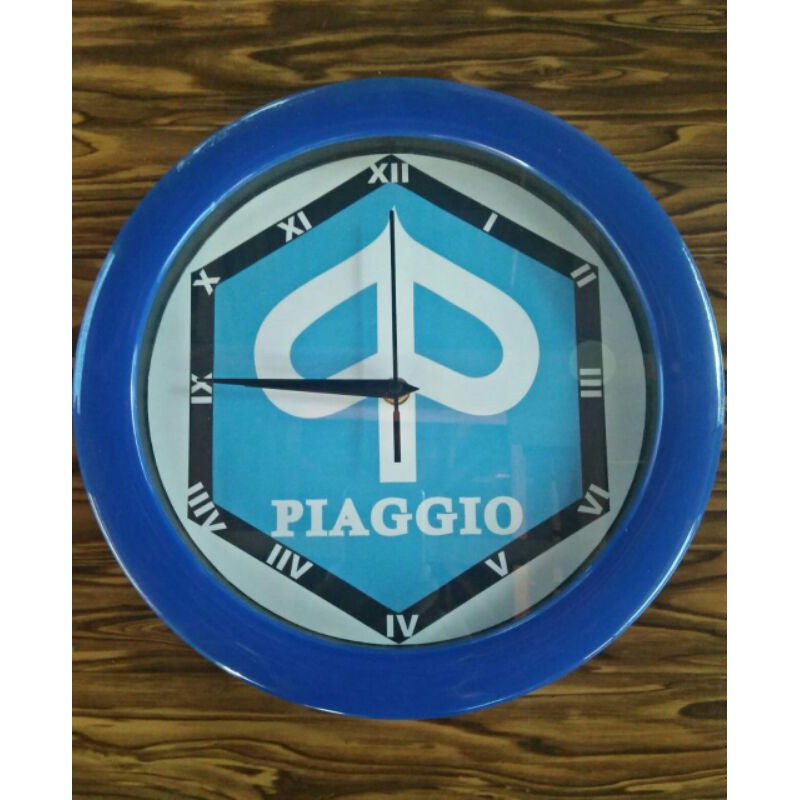 jam dinding vespa