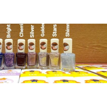 ℗ MINISO Nail polish/ kutek peel off gel miniso nail polish Miniso ⅎ