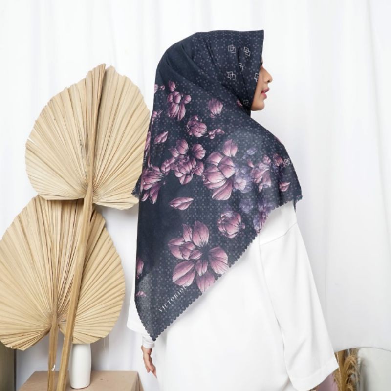 VICTORIOUS HIJAB