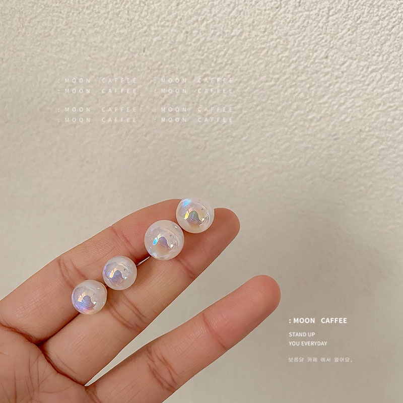 YEEZII Set Anting Stud Hypoallergenic Hias Mutiara Besar Kecil Warna Emas Untuk Wanita