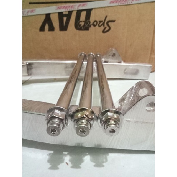 as roda depan as roda belakang as arm tengah ARM KAZE manisan stainlis baut L