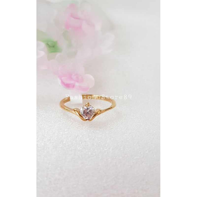 cincin fashion impor titanium gold cincin emas titanium permata putih bestseller antikarat Cx016