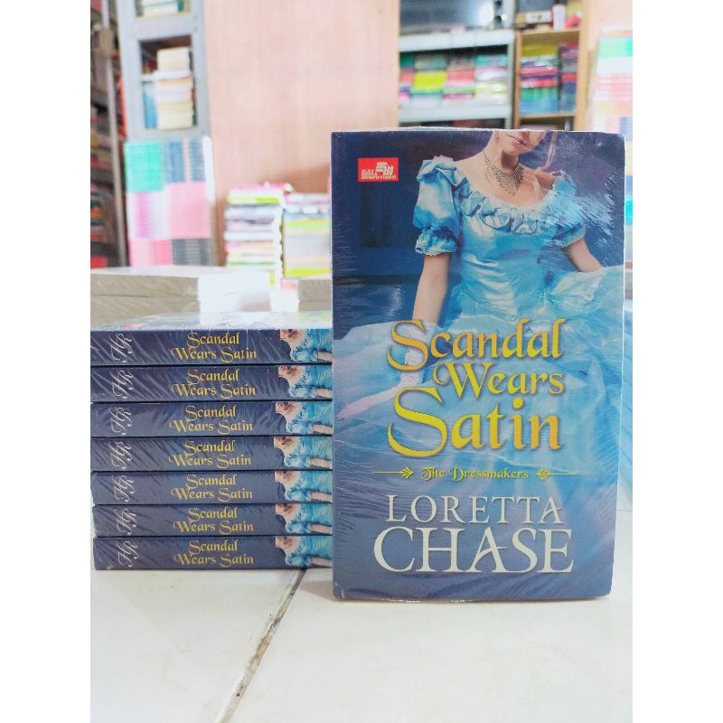 OBRAL SUPER MURAH BUKU NOVEL TERJEMAHAN HARLEQUIN - HERLEQUIN / NOVEL DEWASA / NOVEL REMAJA / ORIGINAL #26D-Scandal wears satin