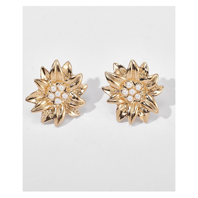 LRC Anting Tusuk Fashion Golden Pearl Flower Earrings D61346