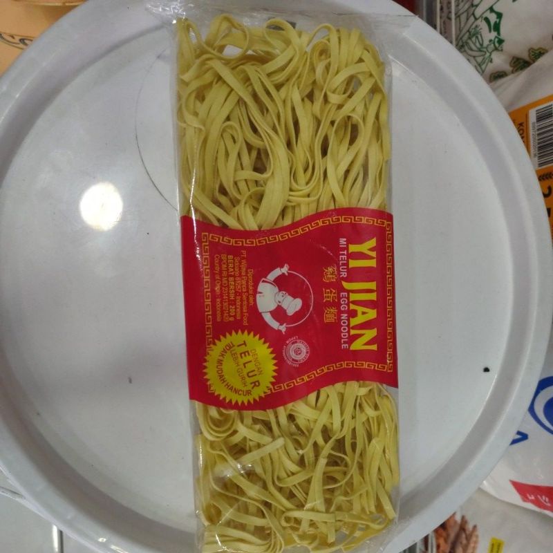 

mie telur Yi Jian lebar / Besar 200gr