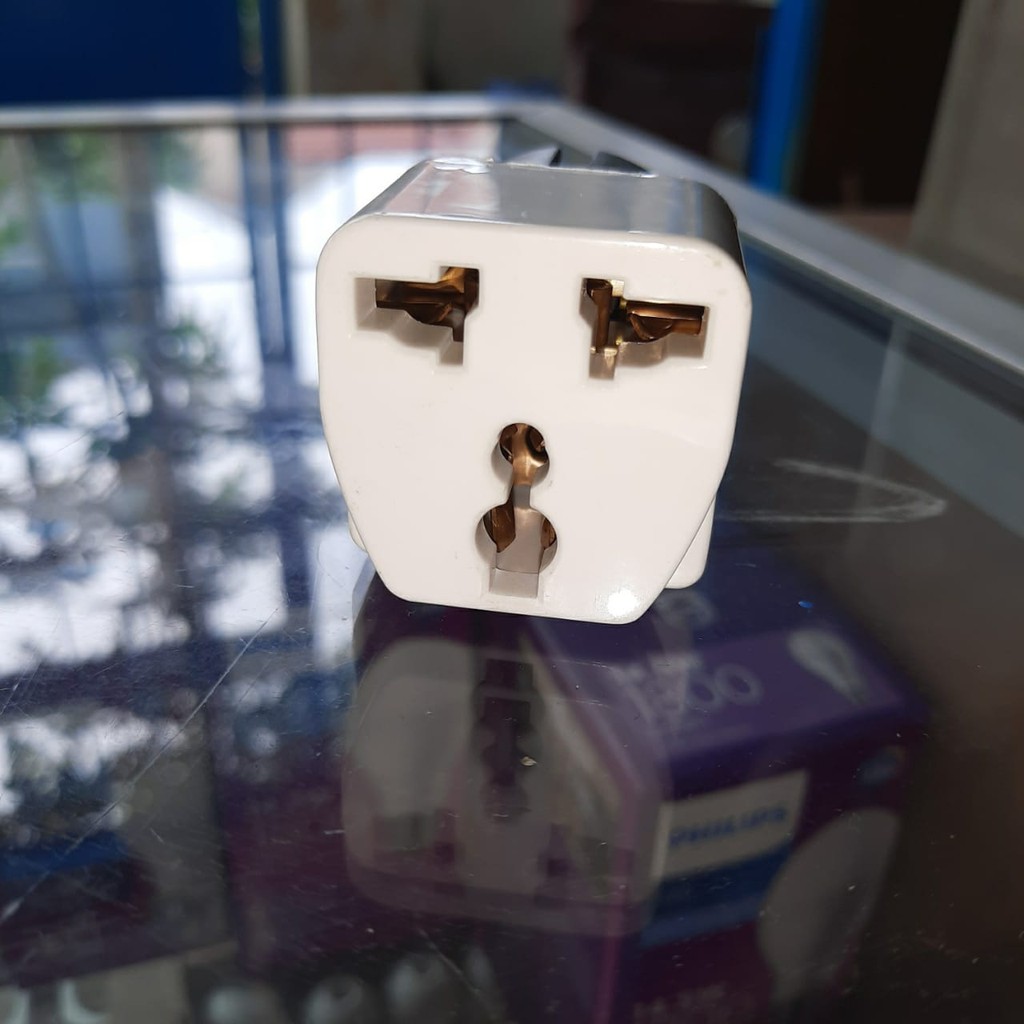 colokan steker kaki 3 broco