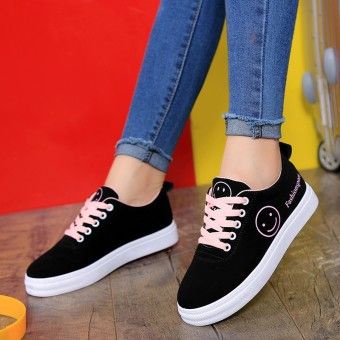 SEPATU SNEAKERS WANITA KEKINIAN / SEPATU WANITA MOTIF SMILE / SEPATU SEKOLAH REMAJA HITAM