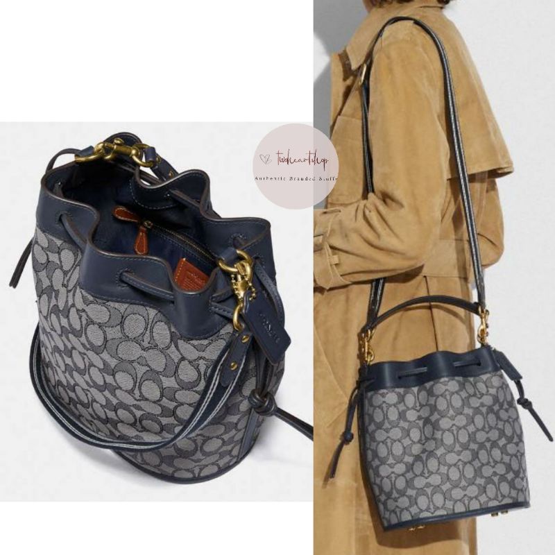 Tas Wanita Coach Navy Signature Bucket
