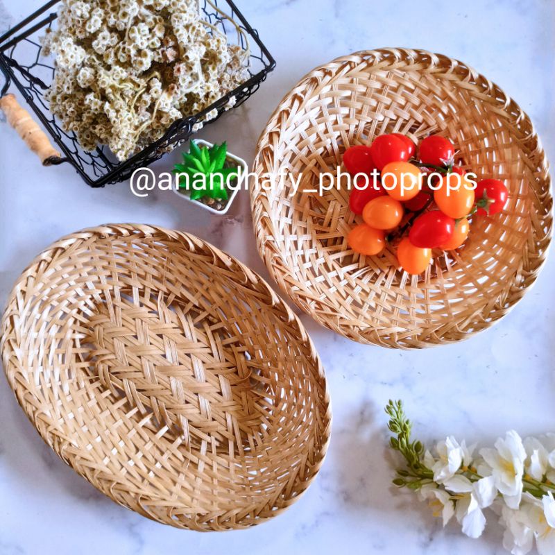 PIRING BAMBU OVAL BULAT PIRING SAJI ANYAMAN KERAJINAN BAMBOO LALAPAN PENYETAN GEPREK PECEL FOTOPROPS