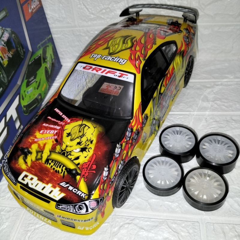 MOBIL REMOTE RC PICK UP SUZUKI CARRY SCALE 1:16 2WD BATRE CASH SIGNAL 2.4GHZ BISA BUAT LOMBA