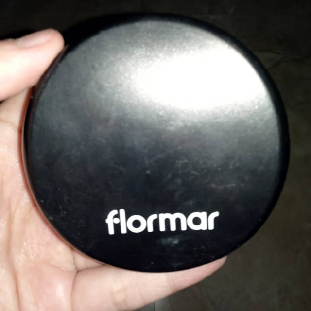 Preloved bedak flormar wet and dry compact powder