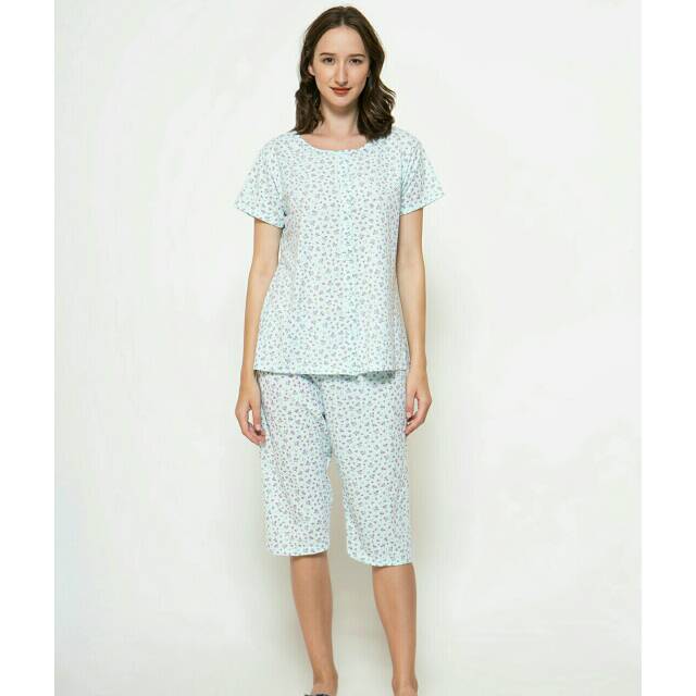 Setelan baju tidur St.Yves motif bunga mawar size M
