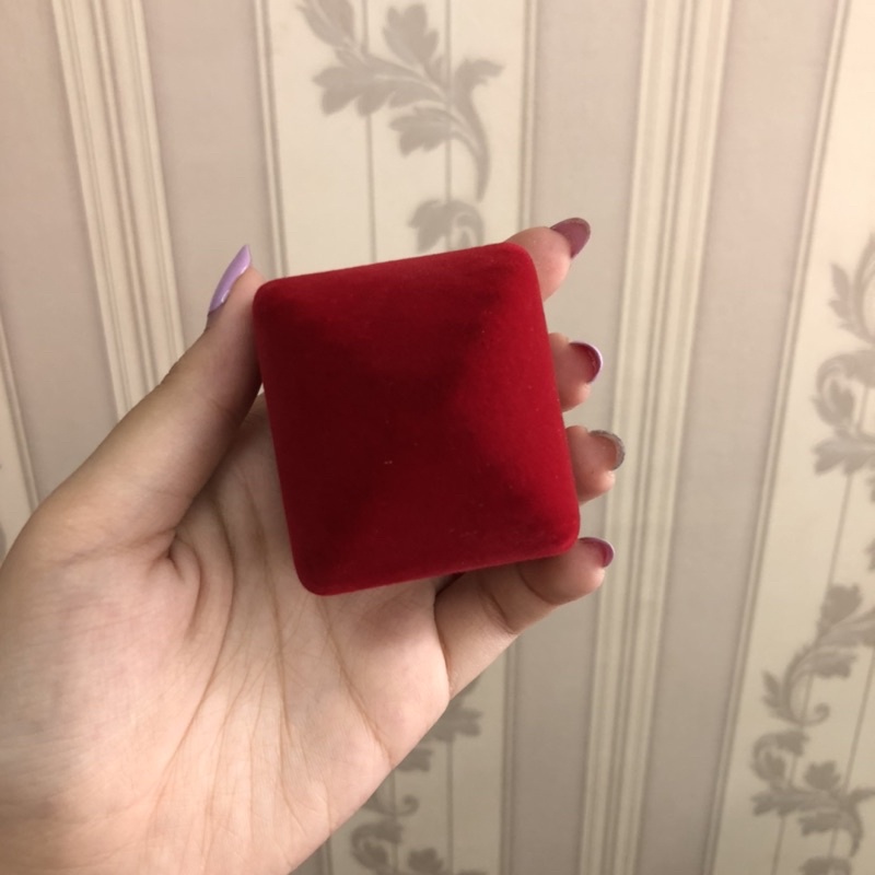 KOTAK PERHIASAN / CINCIN BLUDRU