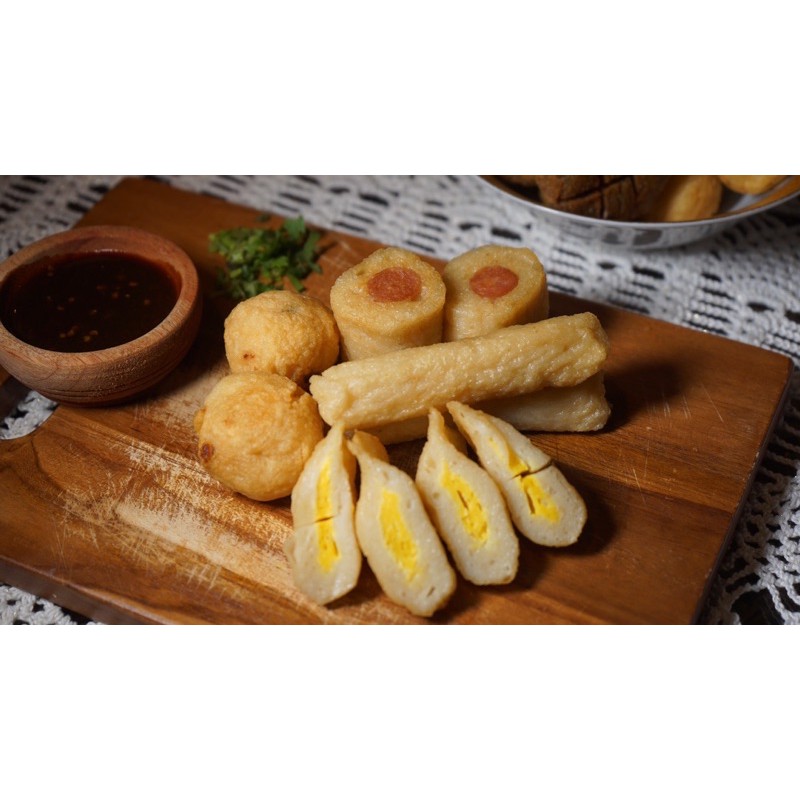 

Pempek Frozen Campur 100% Ikan Tenggiri 10 pcs
