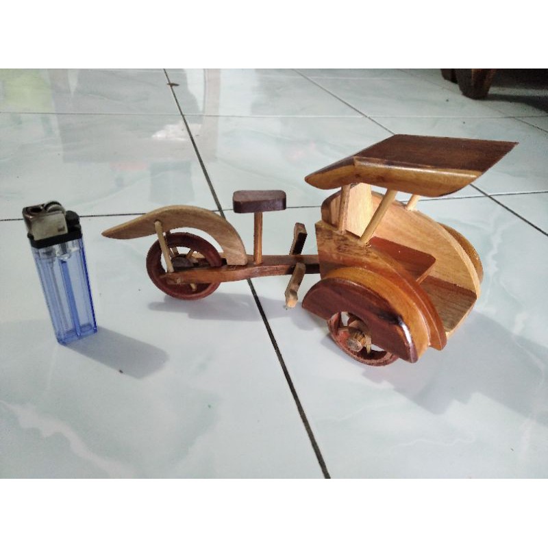 MINIATUR TERMURAH MINIATUR BECAK KAYU UK SEDANG NUSANTARA