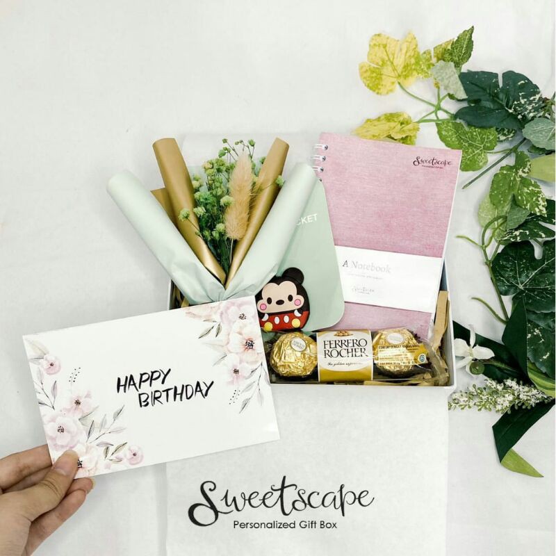 

Gift Box Package 126-Paket Hampers 126 - Hadiah Ulang Tahun