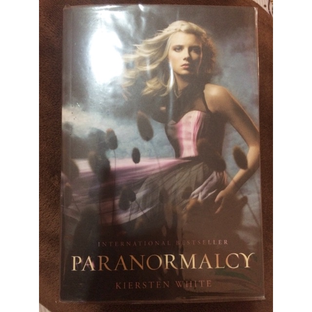 Novel Paranormalcy by Kiersten White