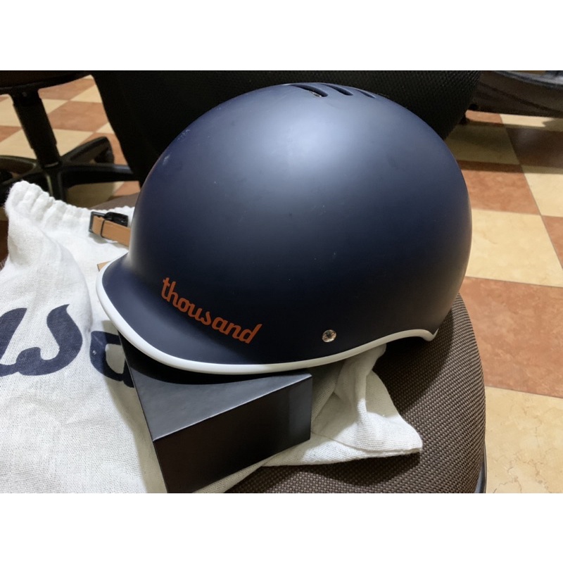 helm sepeda thousand